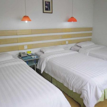 V8 Hotel - Train Station Guangzhou Room photo